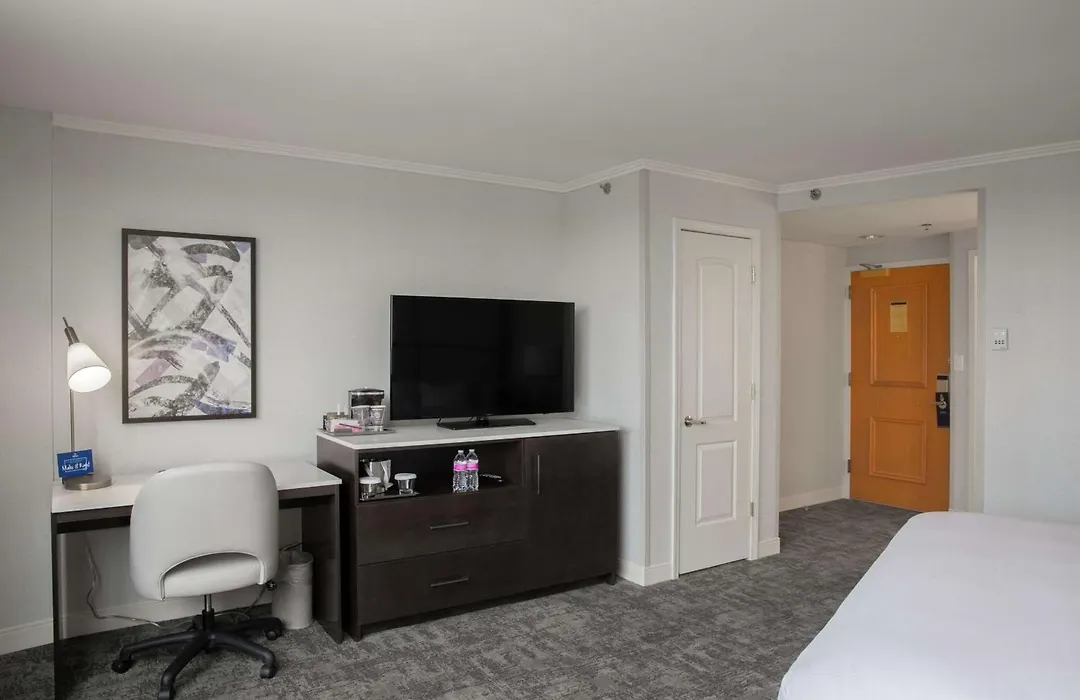 Hilton Chicago/Oak Lawn-1