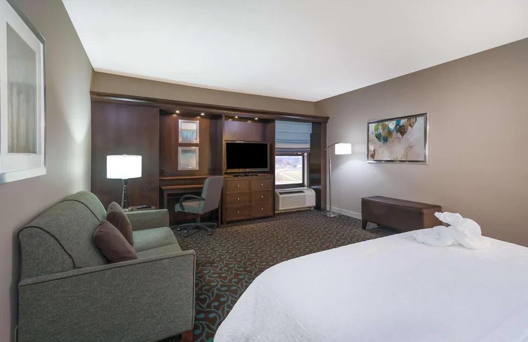 Hampton Inn Terre Haute-1