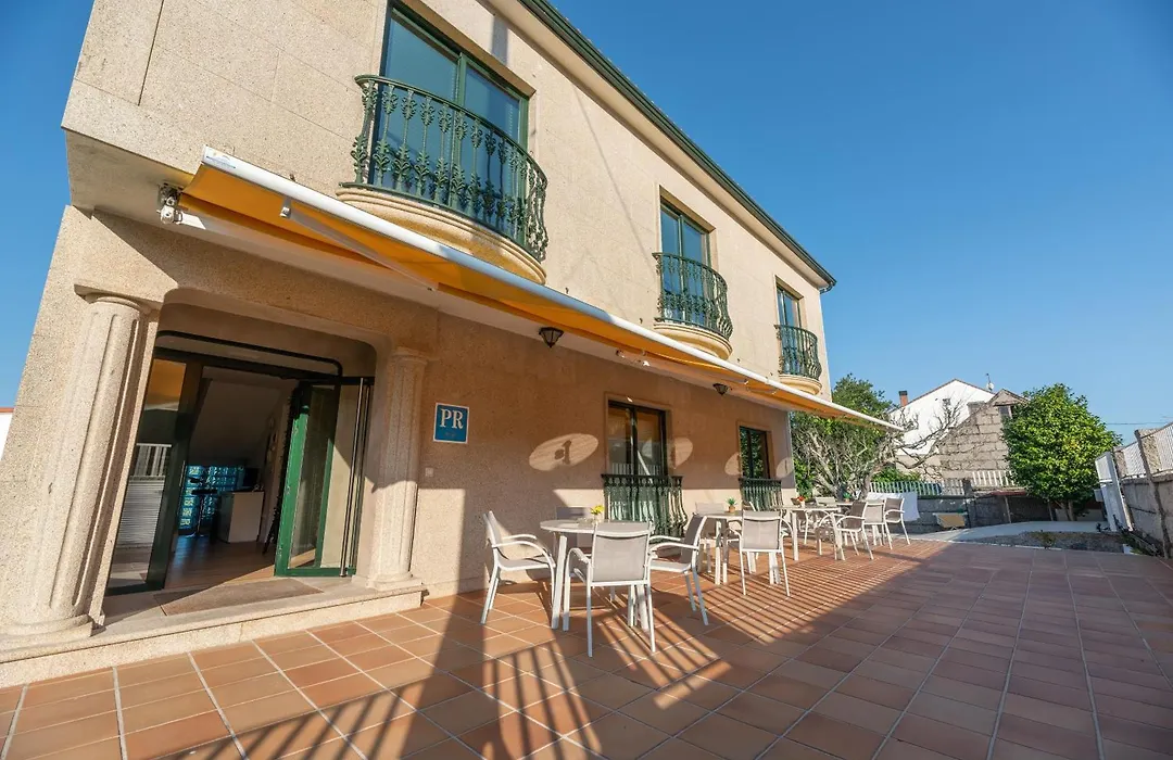 Hostal Devesas-1