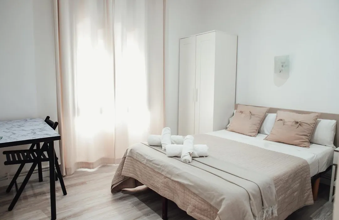 Hostal Ruta de Francia-1