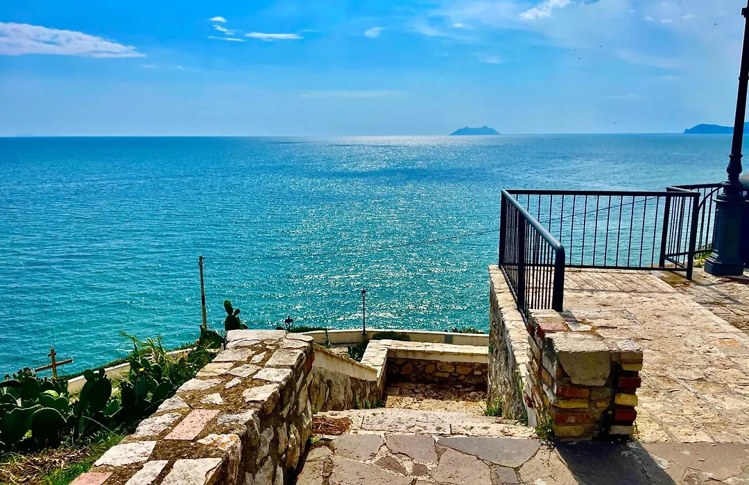 Il Mare Nel Pozzo Sperlonga Centro Storico Tutti i servizi sotto casa, a 100 mt dal mare Parcheggio multilivello adiacente, lasci la macchina e fai tutto a piedi!-1