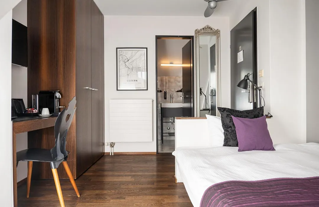 Boutique Hotel Weisses Kreuz - Adult only Hotel-1