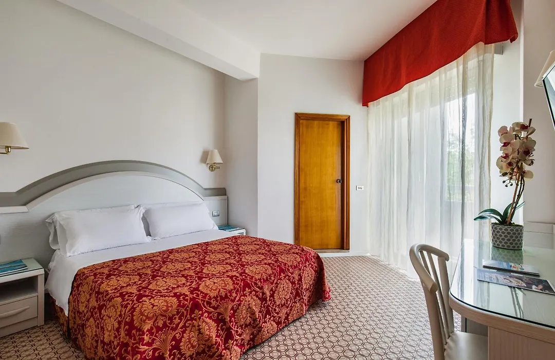 Hotel Caravelle-1
