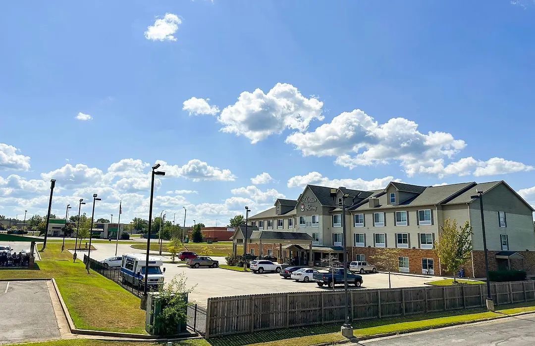 Bonita Lakes Inn By Capital O Meridian I20-1