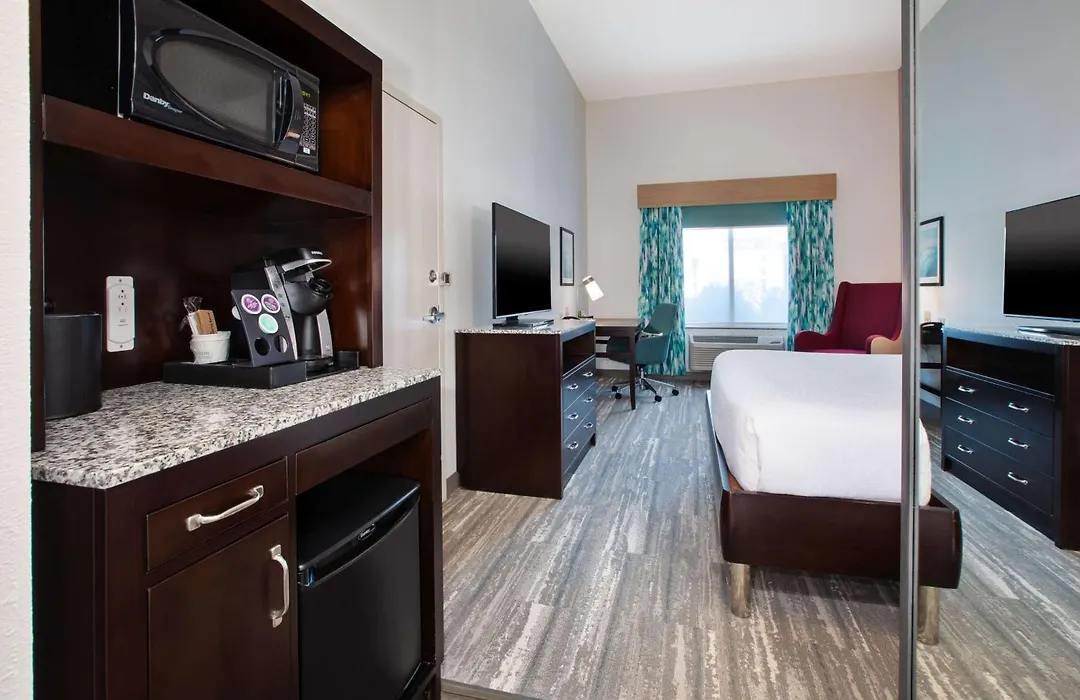 Hilton Garden Inn Benton Harbor-1