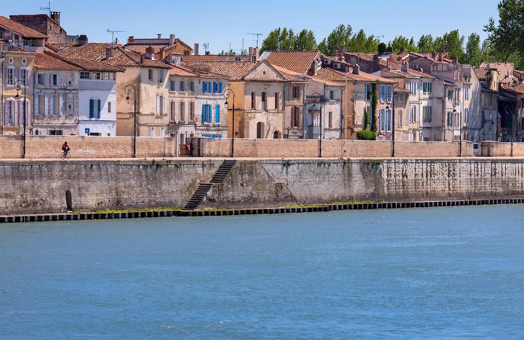 ibis budget Arles Sud Fourchon-1