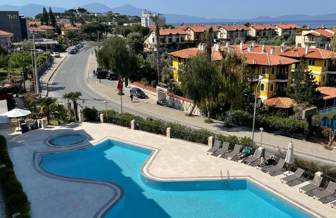 Hotel Carina-1