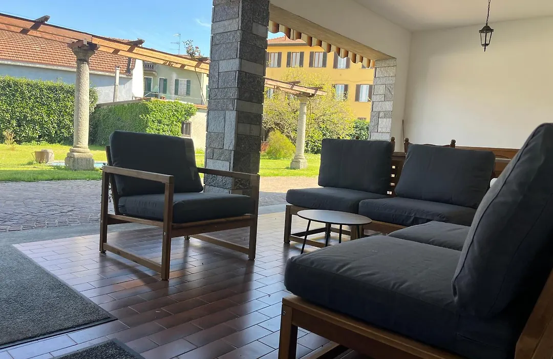 Bella Vita Guesthouse -parcheggio privato interno-1