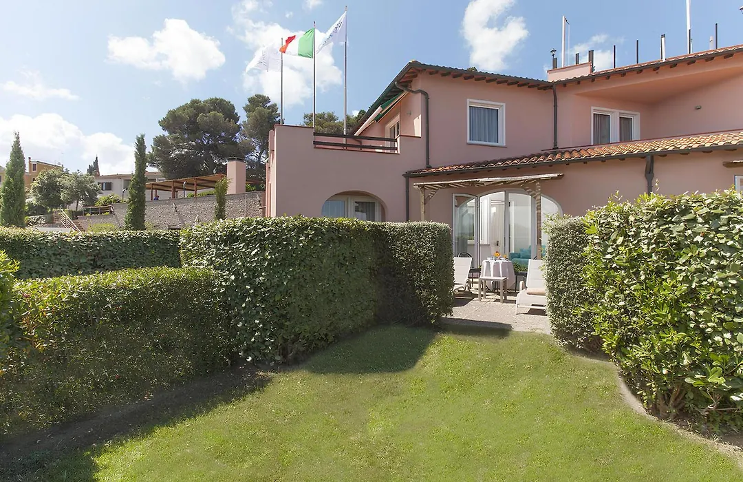 Hotel Villa Domizia-1