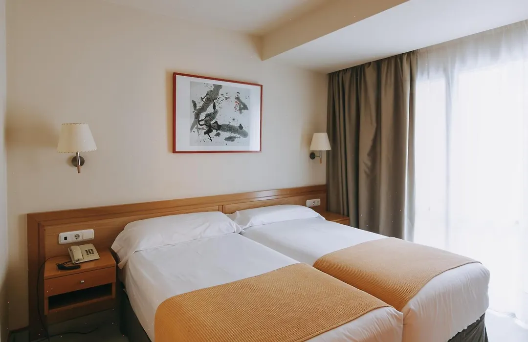 Hotel Zaragoza Plaza-1