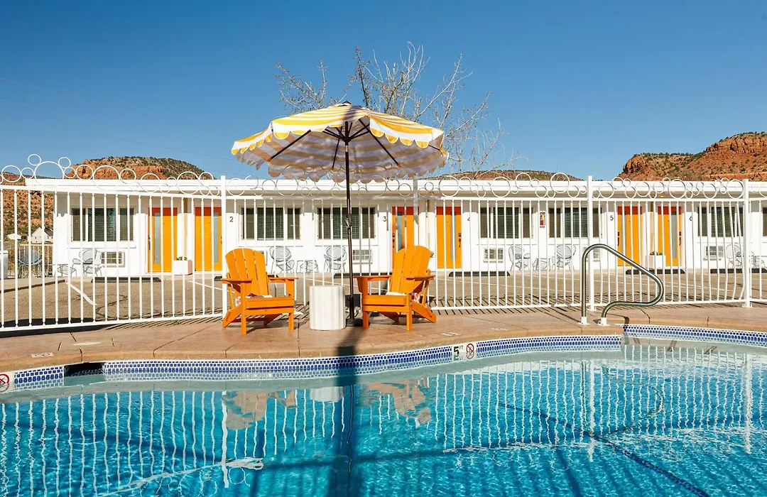 Quail Park Lodge-1