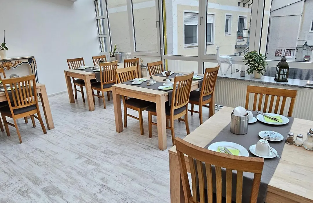 Hotel Hirsch-1