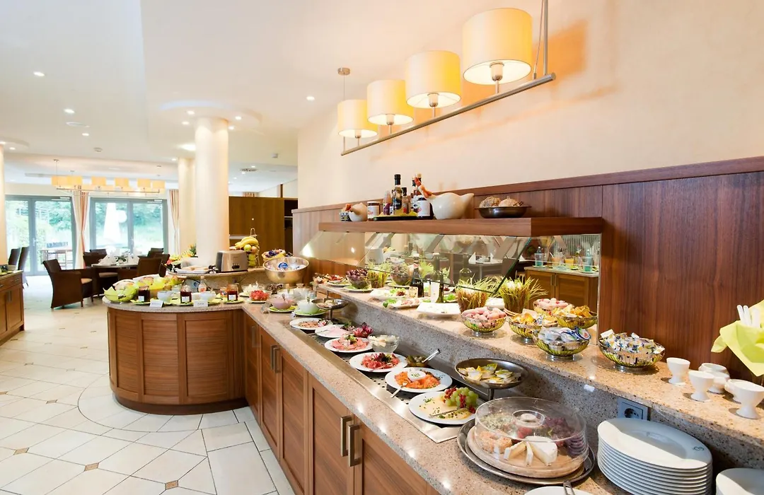 Ramada By Wyndham Duesseldorf Ratingen-1