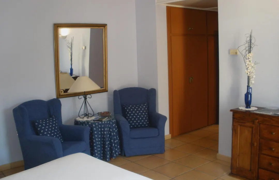 Hotel Can Ceret-1