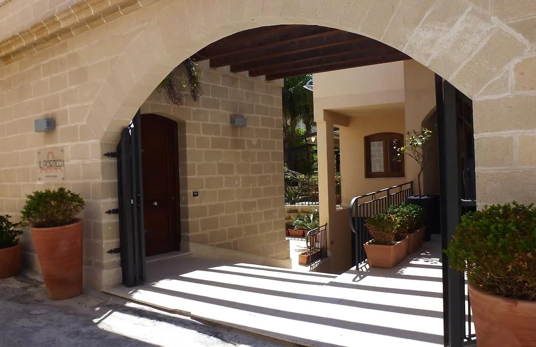 Hotel Il Portico-1