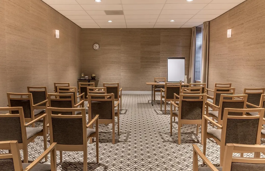 Sandton Eindhoven Centre - Hotel Eindhoven City Centre With Private Parking-1