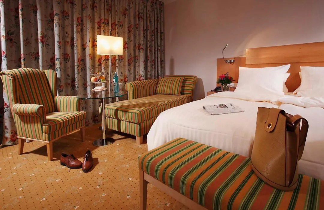 Kurpark-Hotel-1
