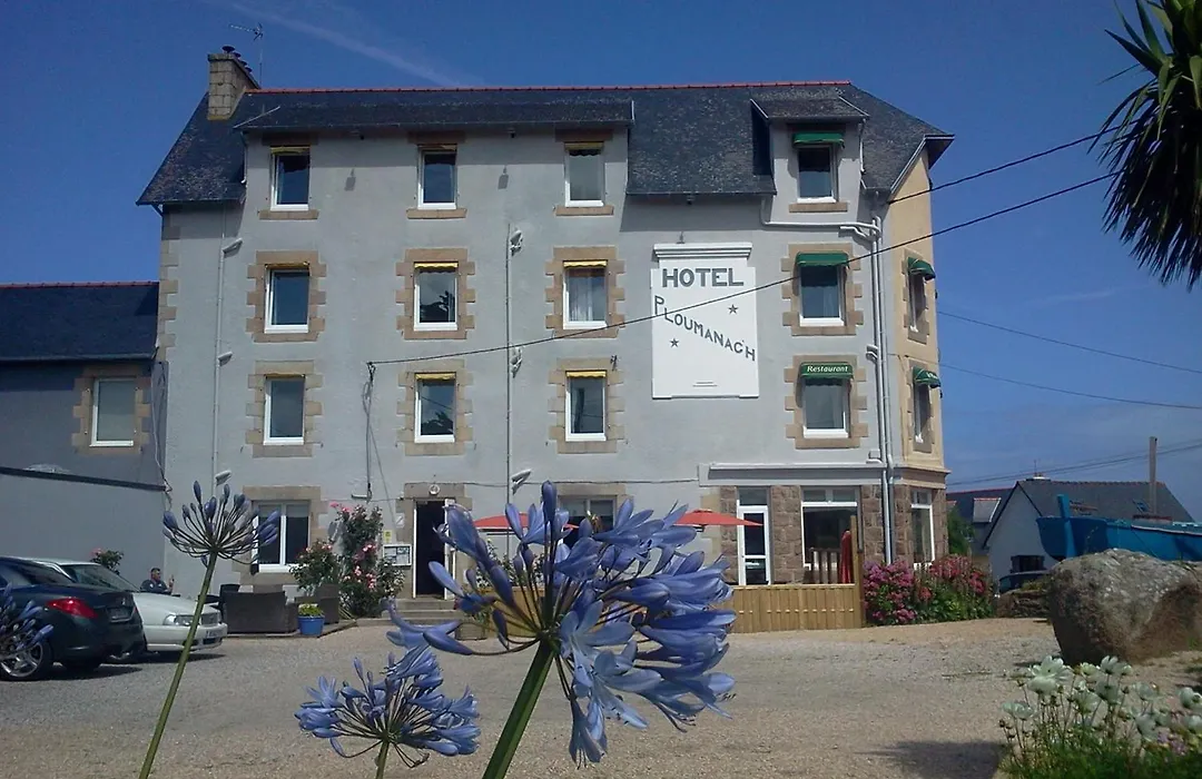 Logis Hotel Restaurant Le Phare-1
