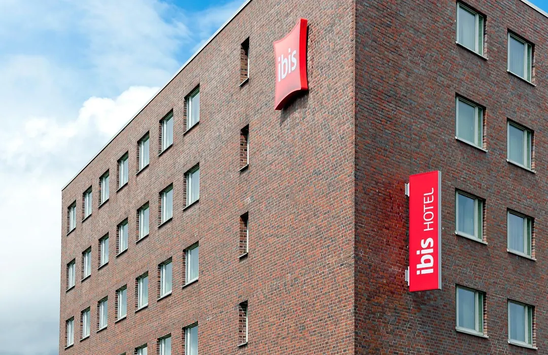 Ibis Hamburg Alsterring-1