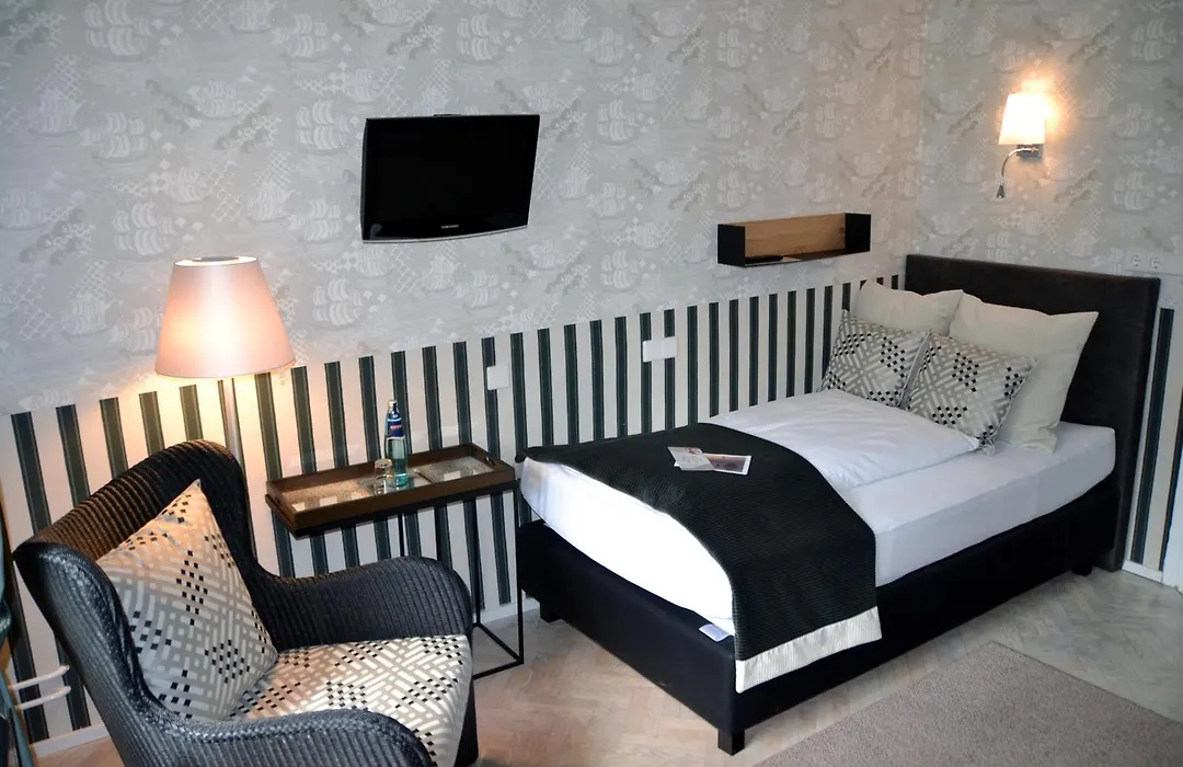 Romantik Hotel Barbarossa-1