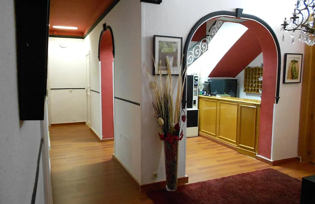 Hostal Valencia Madrid-1