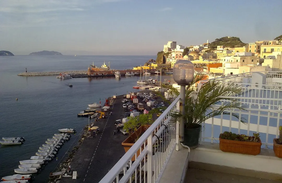 Hotel La Baia-1