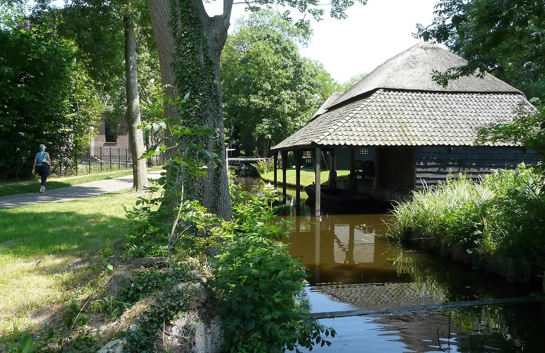 B&B De Galeriet Giethoorn-1