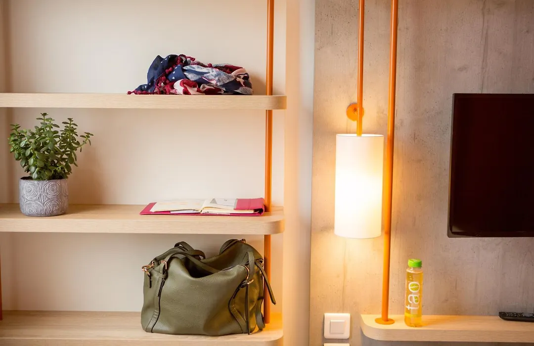 Ibis Budget Cherbourg - La Glacerie-1
