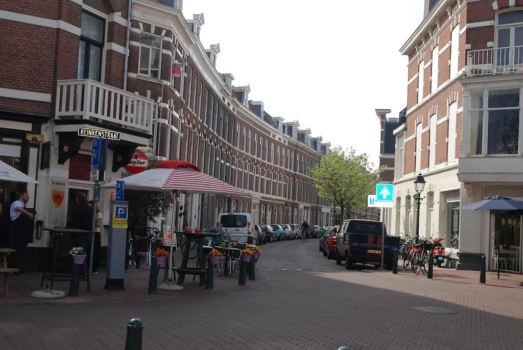 Bed&Breakfast Obrechtstraat-1