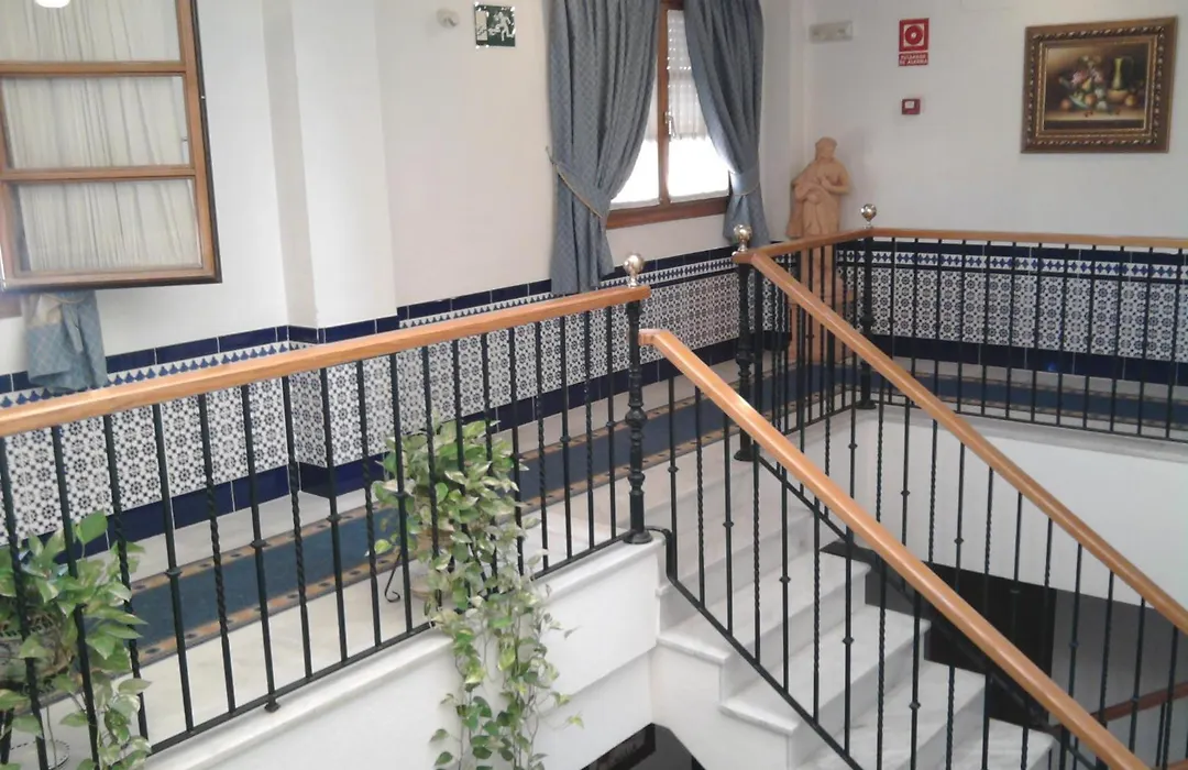 Hotel Mairena-1