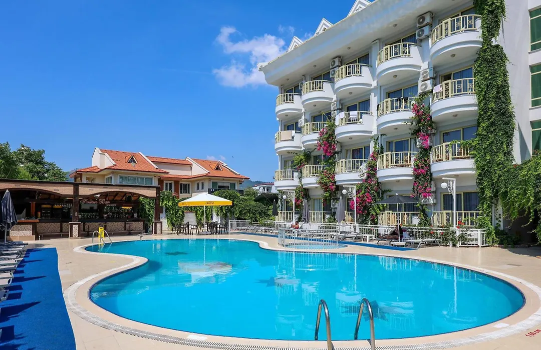 Grand Hotel Faros-1