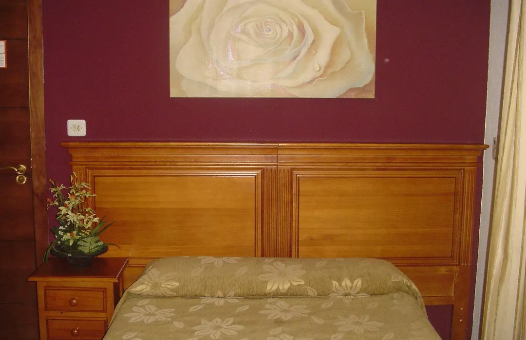 Hostal Cabrera-1