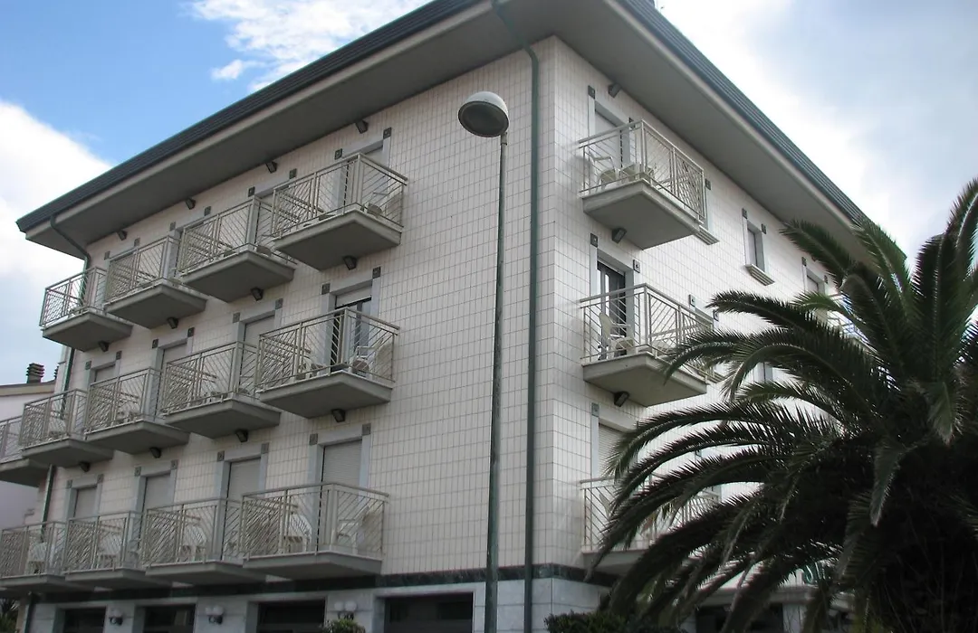 Hotel Smeraldo-1
