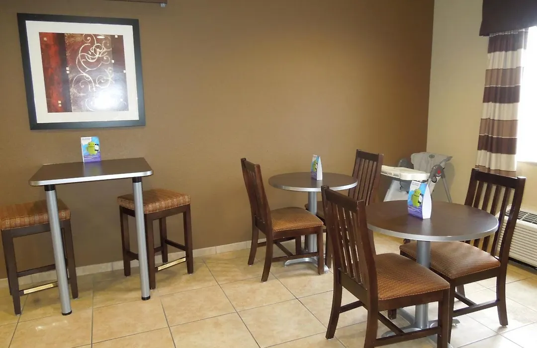 Microtel Inn & Suites By Wyndham Harrisonburg-1