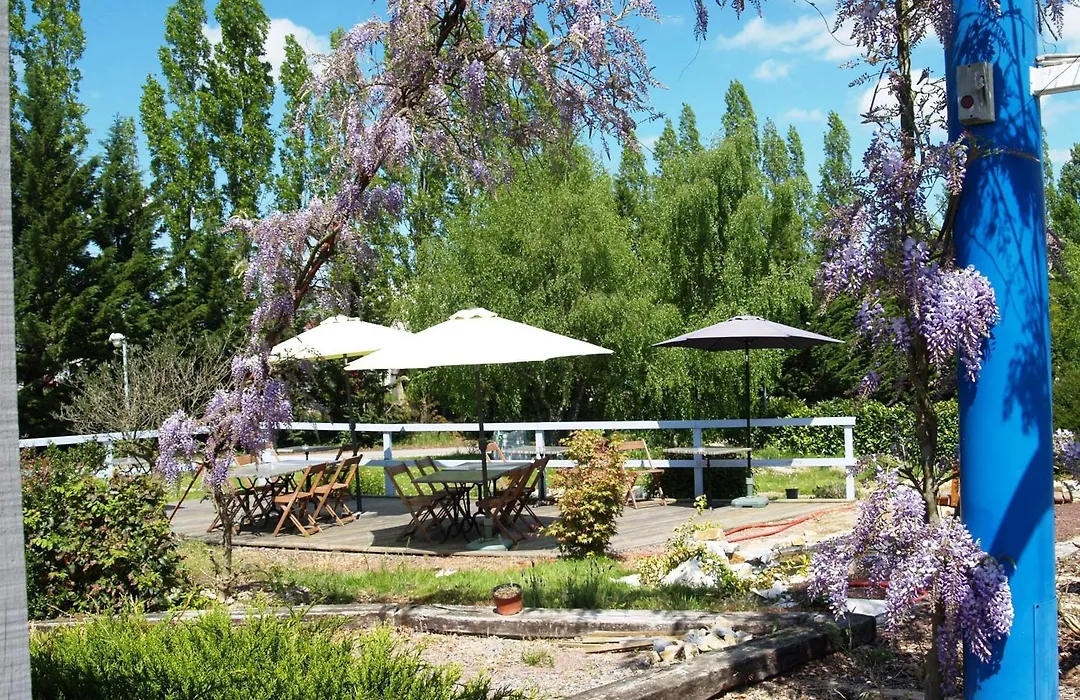 Hôtel Au Relais des Lilas-1