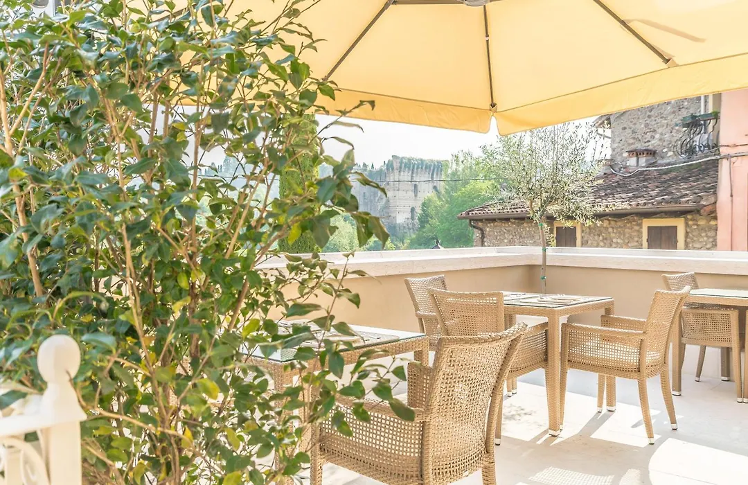 Maison Resola - Rooms & Breakfast-1