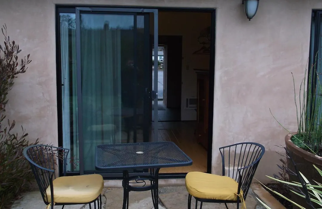 Cambria Palms Motel-1