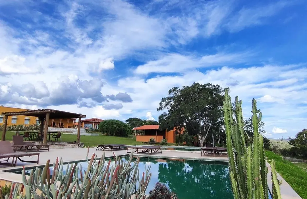 Villa Dos Pireneus-1