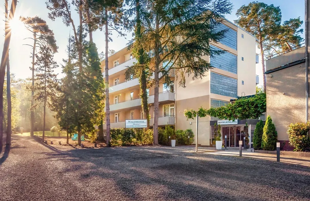 Waldhotel-1