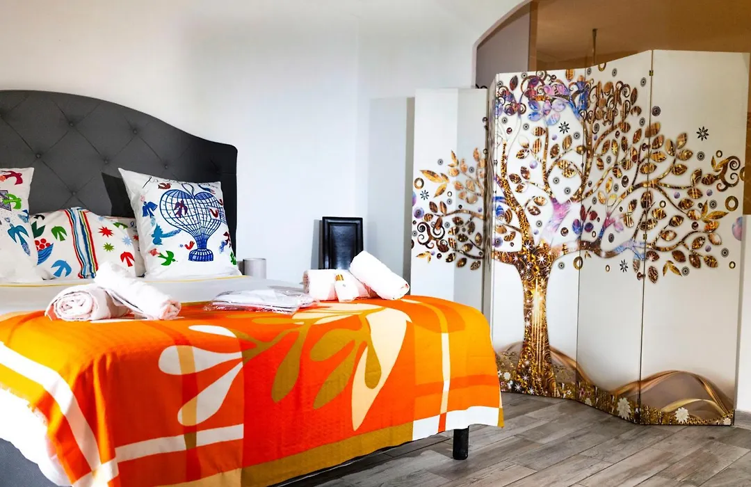 La Romana Luxe Et Serenite Au Coeur De Saint-Tropez Suites Spacieuses Avec Jardin Enchanteur-1