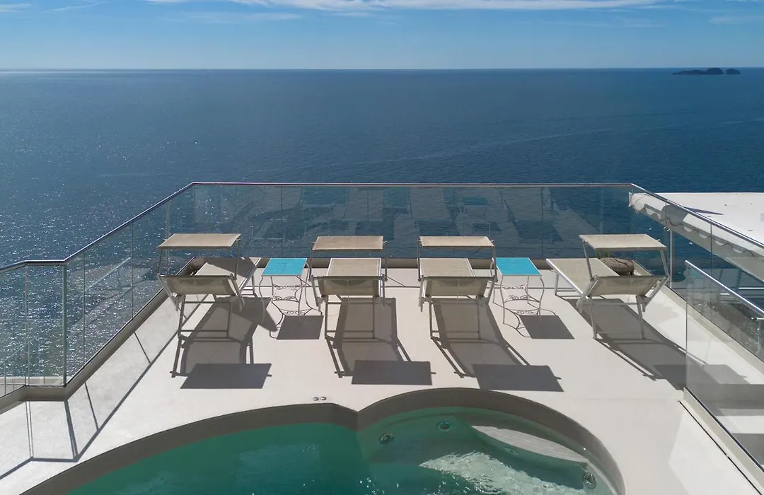 Hotel Eden Roc-1