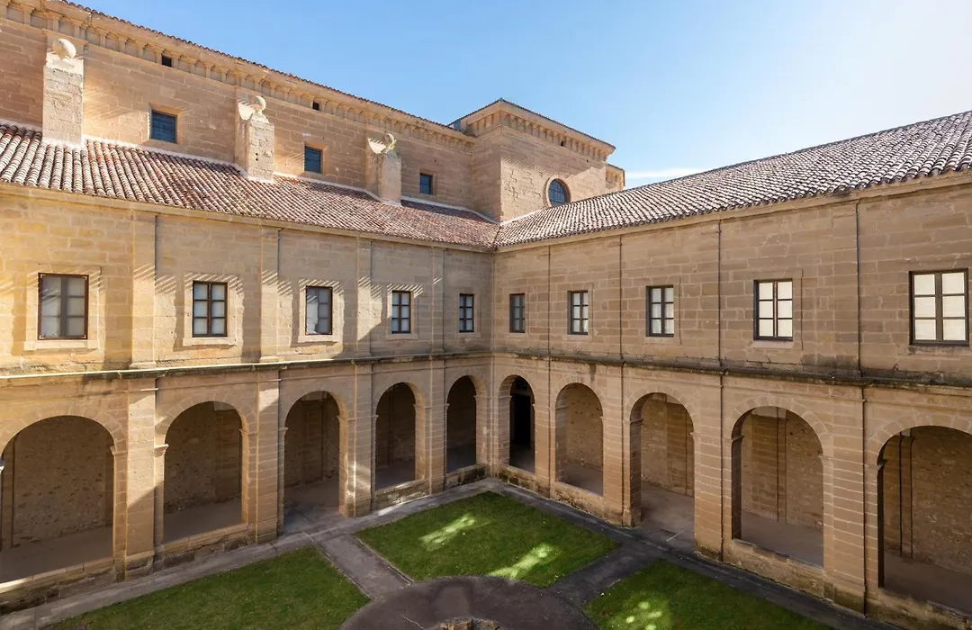 Parador De Sto. Domingo Bernardo De Fresneda-1