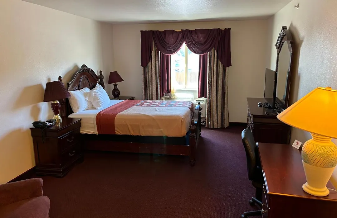 Super 8 By Wyndham Rexburg-1