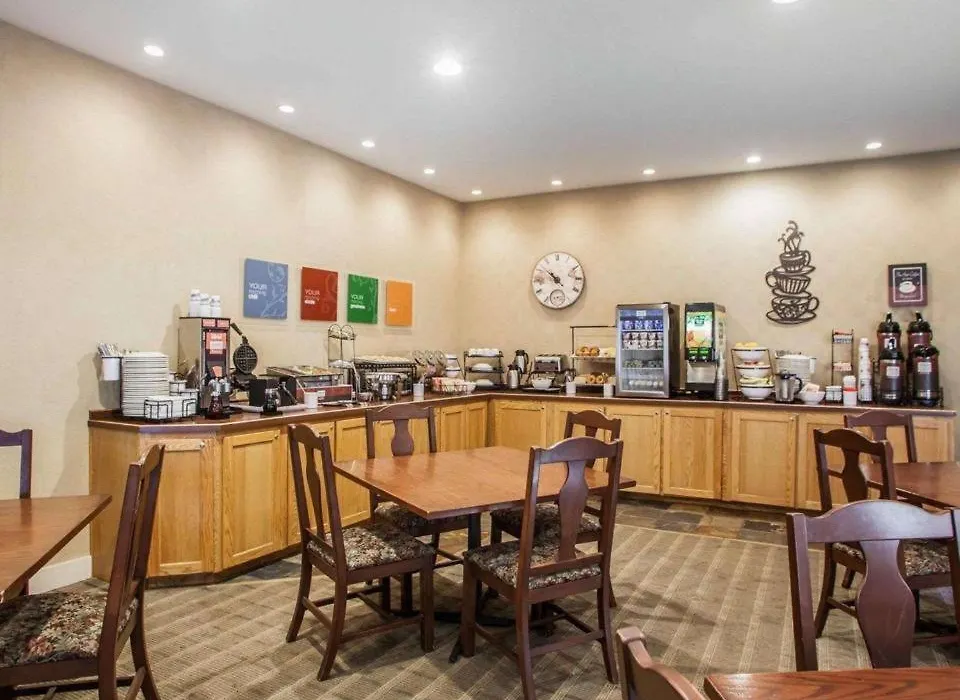 Comfort Inn & Suites Macon-1