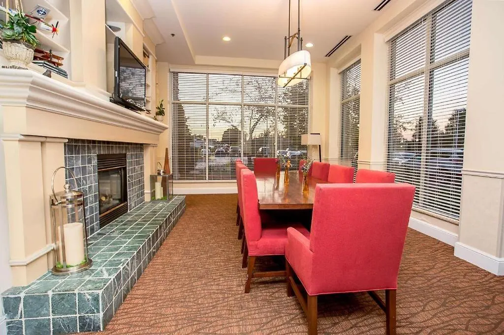 Hilton Garden Inn Oshkosh-1