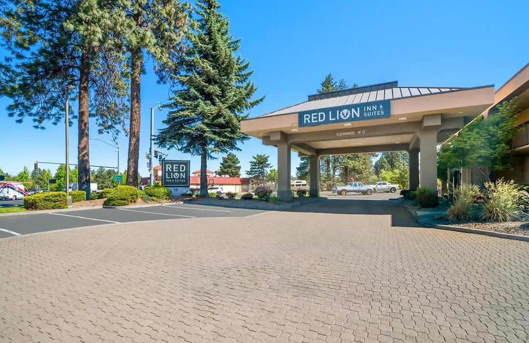 Red Lion Inn & Suites Deschutes River - Bend-1
