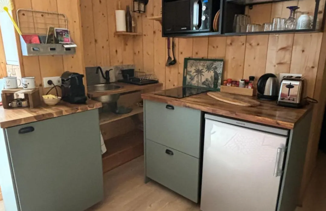 La Wodapalousa, Surf & Crossfit Guesthouse, 800M From Beach-1