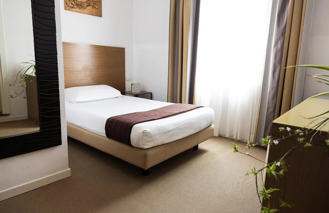 Hotel Trieste-1