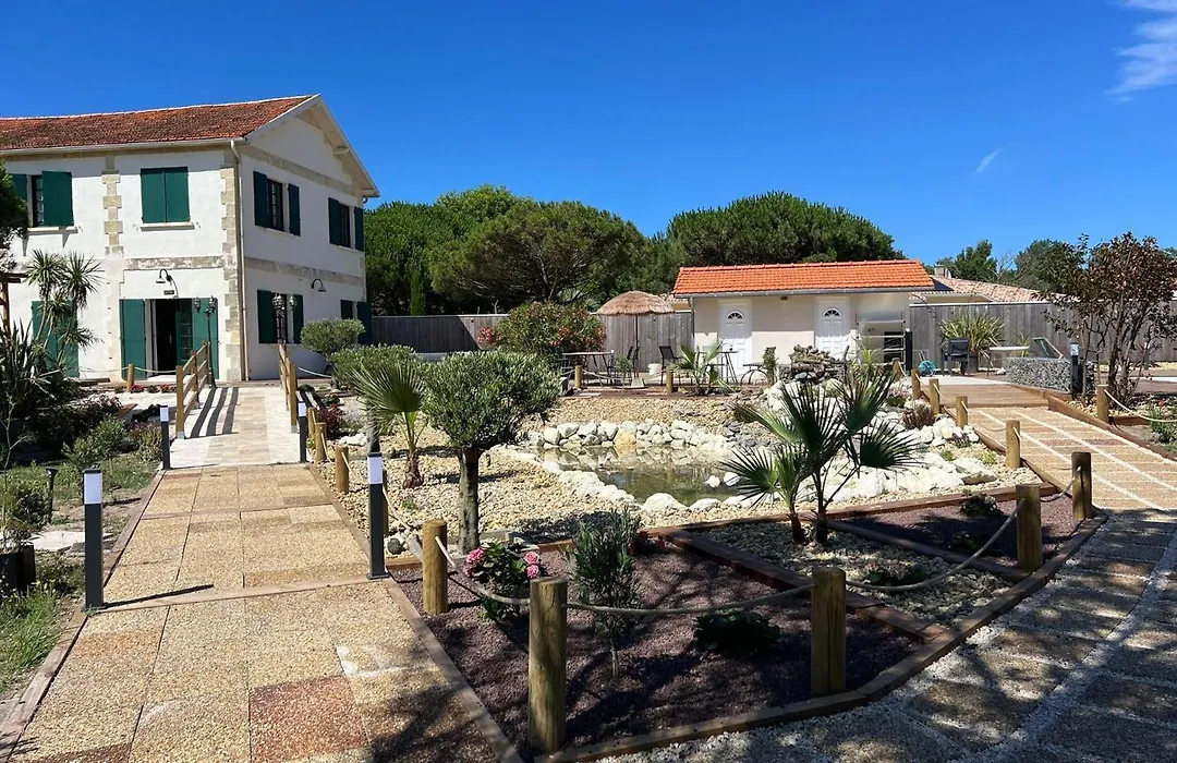 Hotel des Pins-1