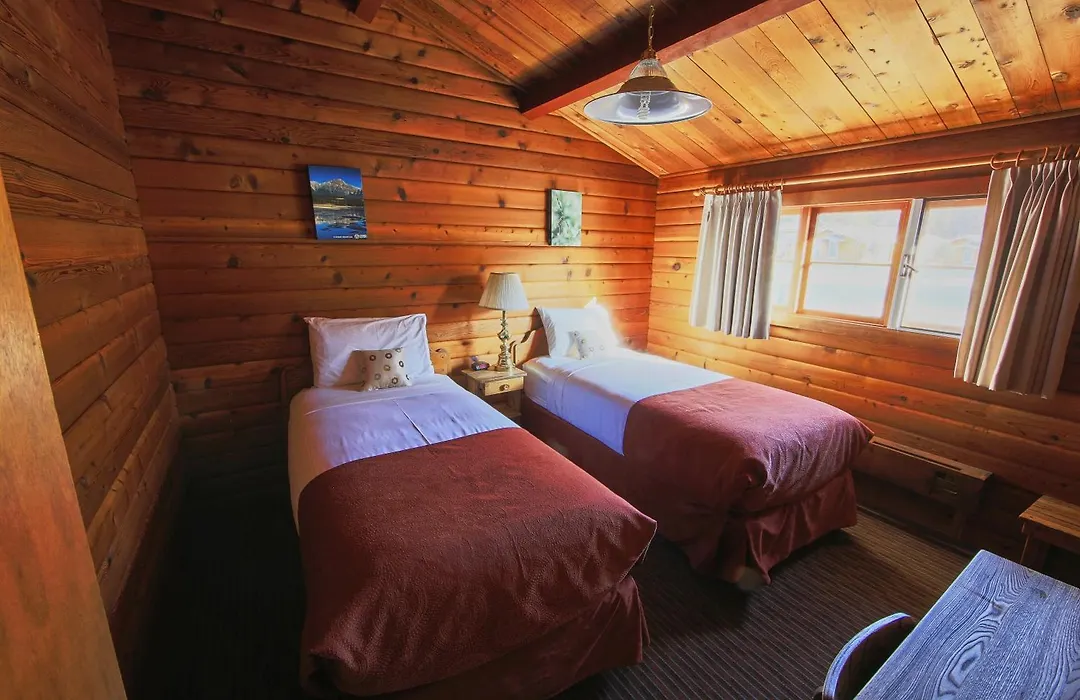 Jasper House Bungalows-1